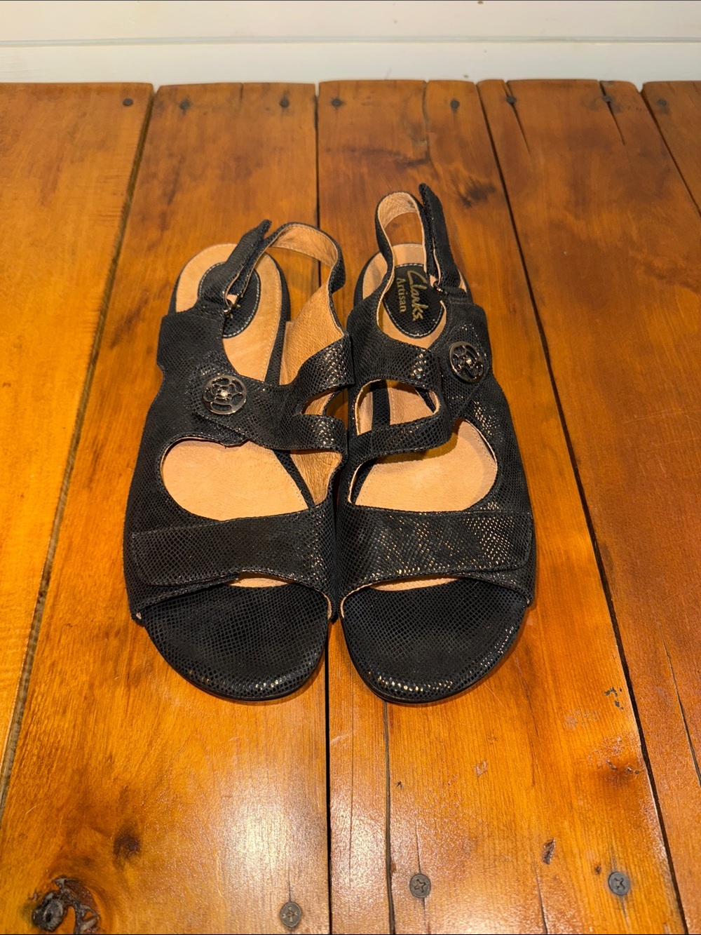 NWOT Clarks Artisan Black Textured Leather Slingback Sandals